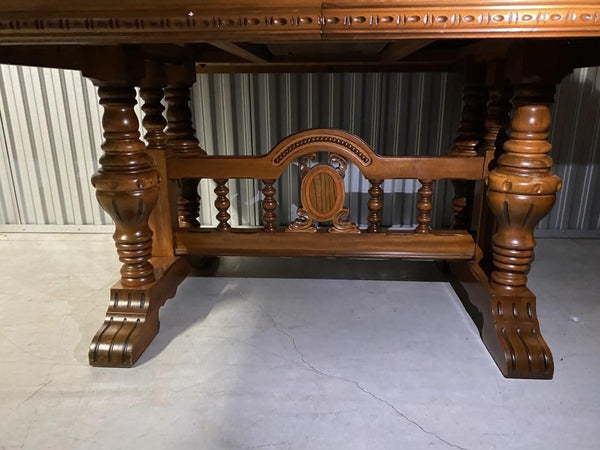 BEAUTIFUL ANTIQUE HEAVY WOOD TRESTLE DINING TABLE