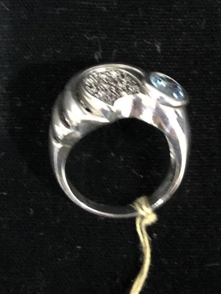 BEAUTIFUL .925 STERLING SILVER RING W/ LIGHT BLUE TOPAZ GEMSTONE (SIZE 7)