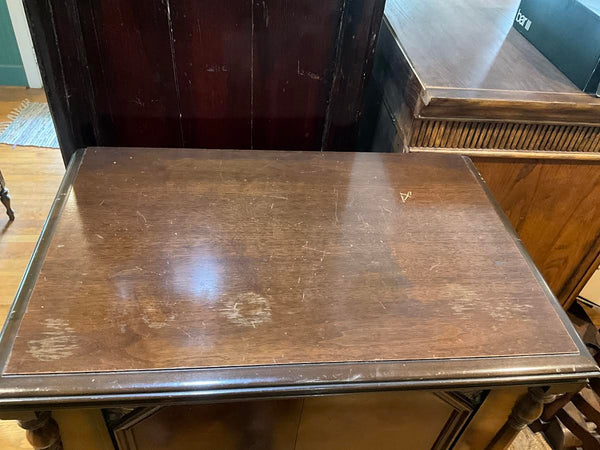 BEAUTIFUL ANTIQUE WOOD LADIES DRESSING CABINET