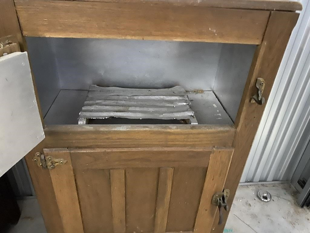ANTIQUE WOODEN ICE BOX – The Oaks of Montgomery Antiques